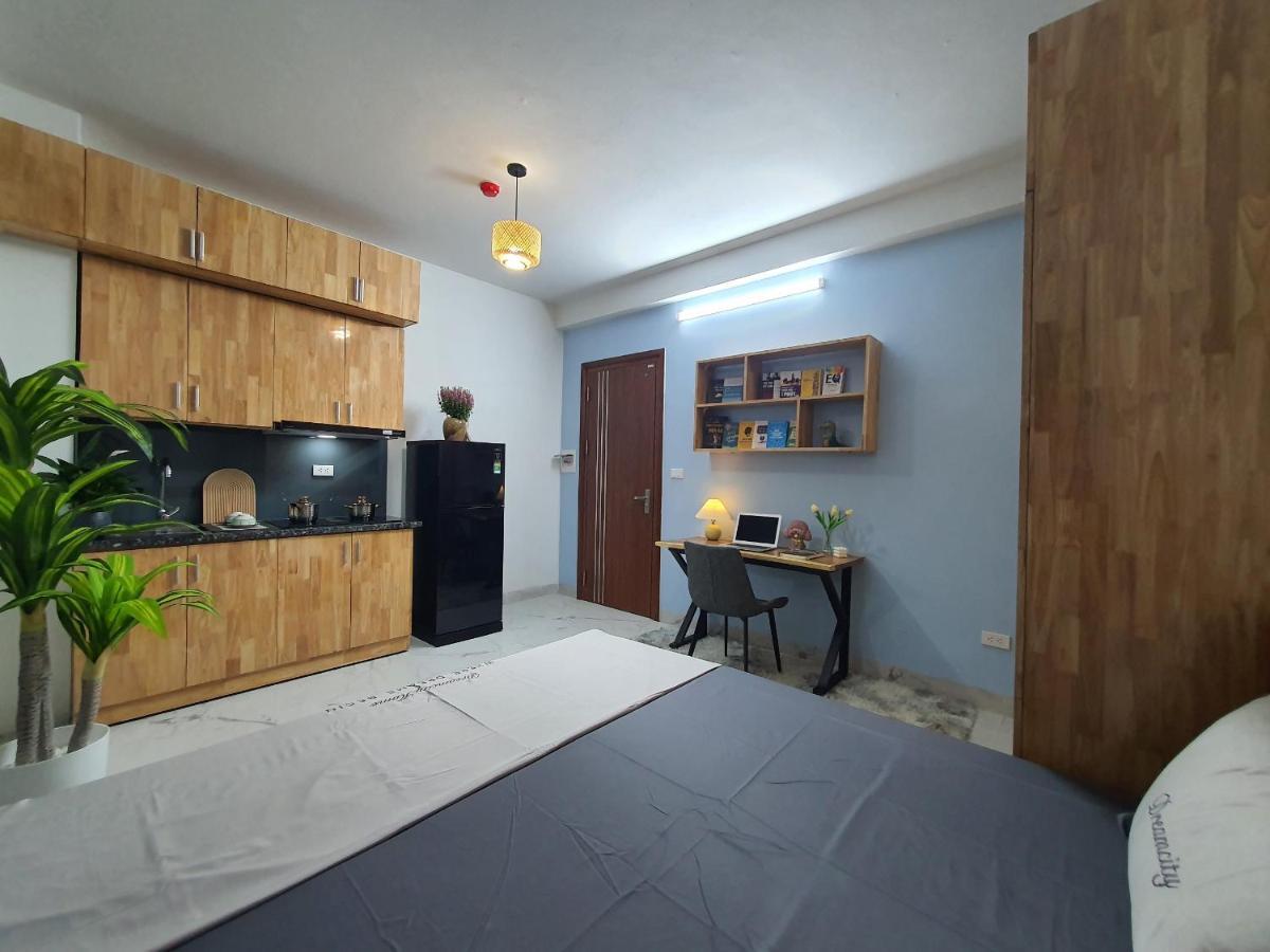 12a/89 Pham Dong, Ha Noi *
