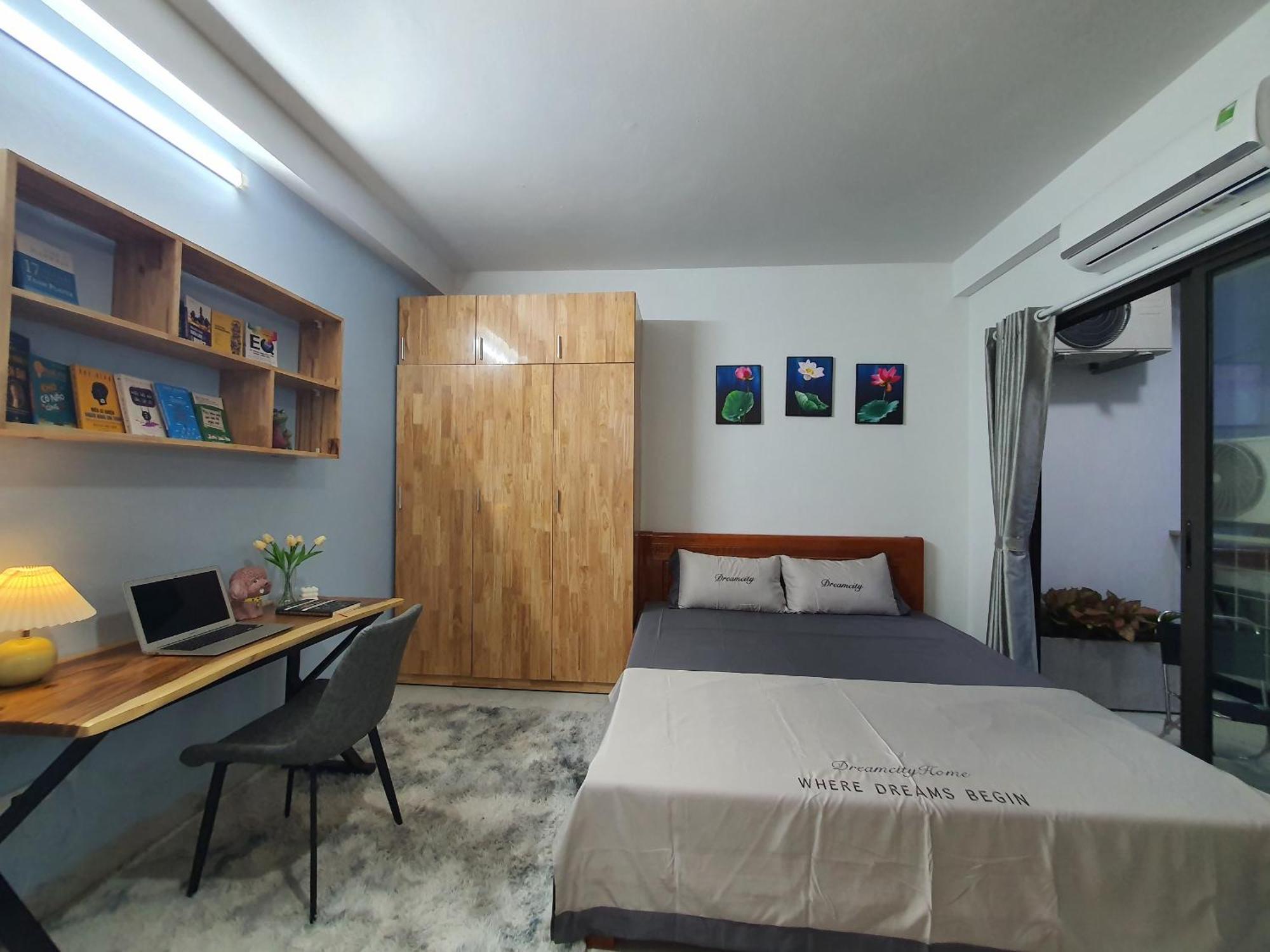 12a/89 Pham Dong, Ha Noi * Hanoi
