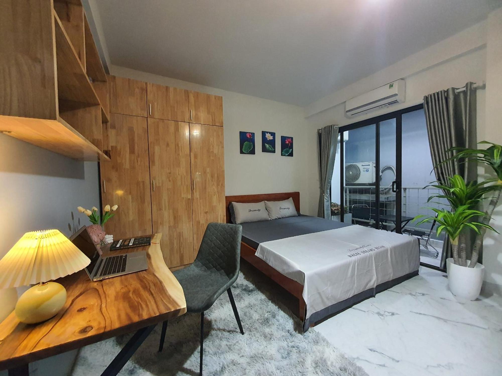 12a/89 Pham Dong, Ha Noi *