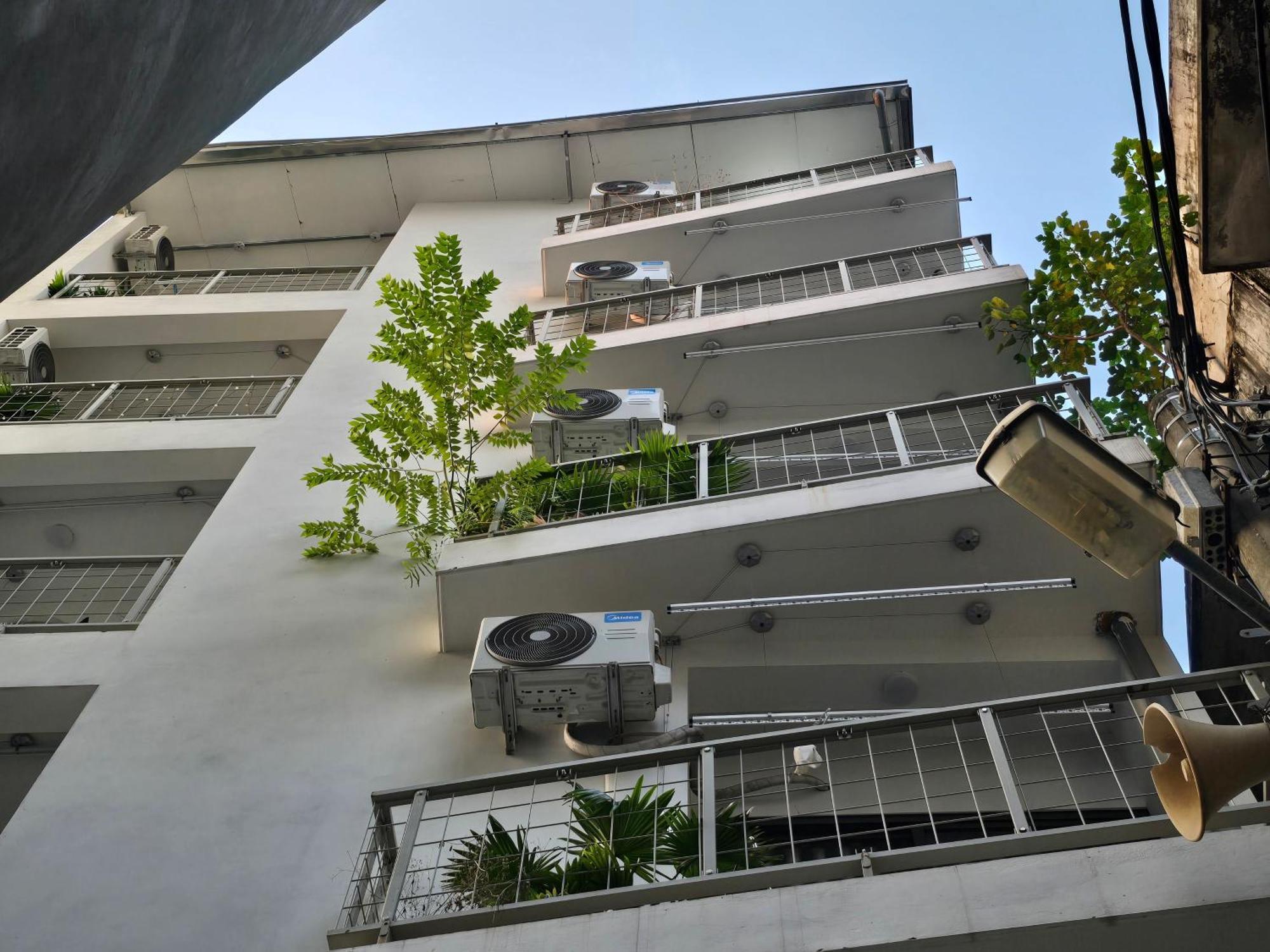 12a/89 Pham Dong, Ha Noi Apartment *